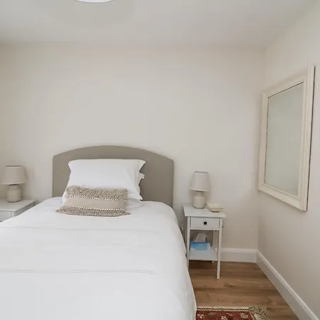 7 Belfort Court * 던드럼