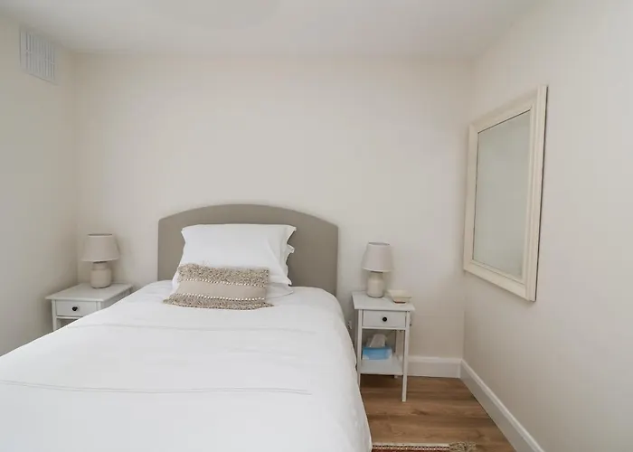 7 Belfort Court * 던드럼