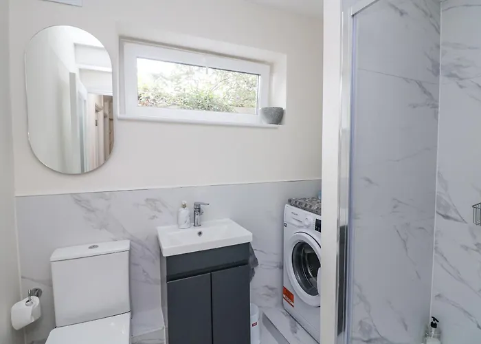 7 Belfort Court 아파트