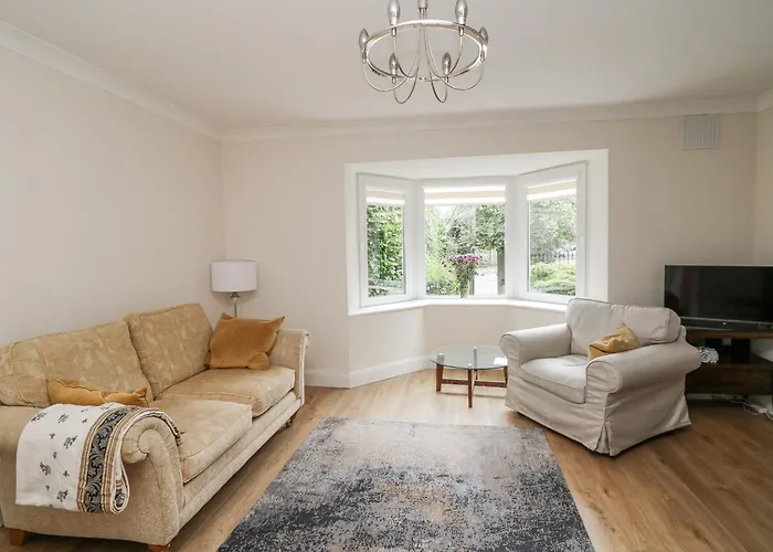 7 Belfort Court * Dundrum